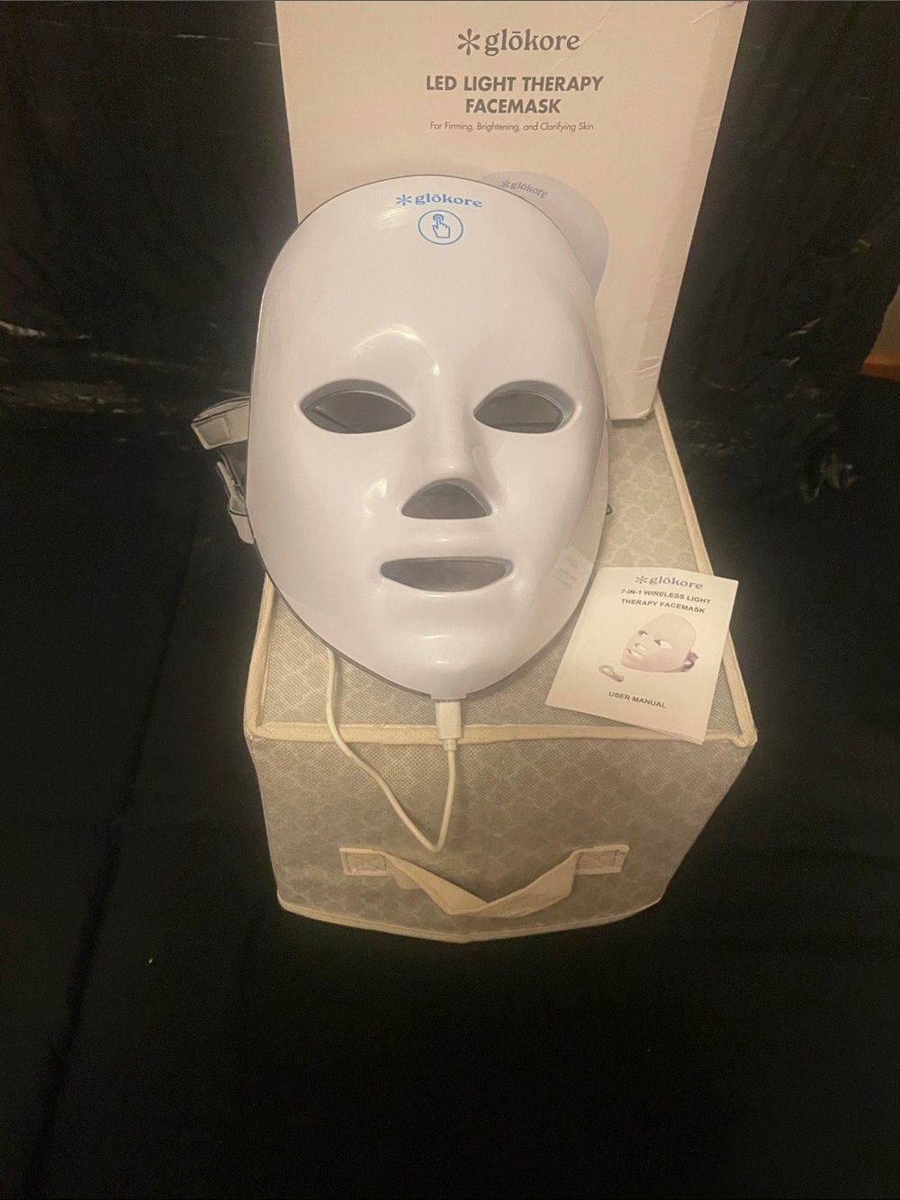 LED Facial Mask for Women Skincare - White, - Picture 3 of 17